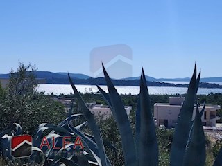 Croazia, Vodice – terreno edificabile in vendita, vista mare