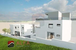Croazia, Tribunj, due terreni edificabili con permessi di costruzione in vendita