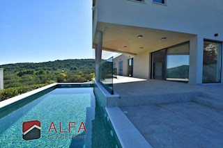 Croazia, Isola di Murter, Betina – ATTRAENTE – nuova villa di lusso per famiglie in vendita, piscina, garage e vista mare