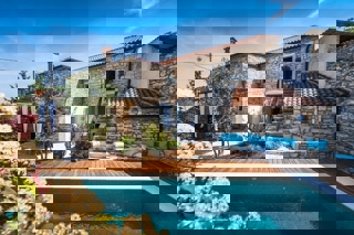 Istria, Canfanaro – Autentica villa in pietra con piscina