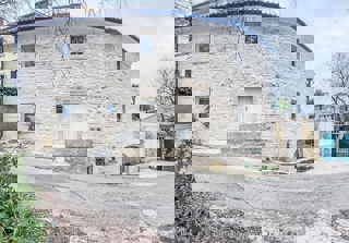 Tinjan, casa in pietra ristrutturata