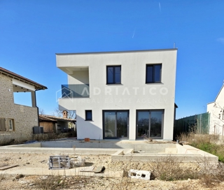 Sošići, casa con piscina in un posto tranquillo