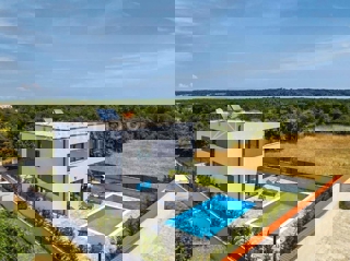 Pola, Istria – Casa di lusso in un tranquillo quartiere residenziale