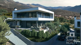 Grebaštica, terreno edificabile con permesso di costruzione per una villa