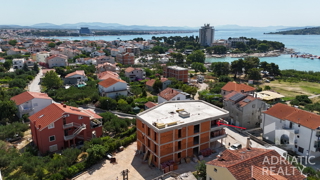 Vodice, appartamento di lusso con tre camere da letto e una splendida vista sul mare - 150 m dalla spiaggia