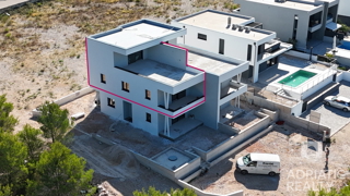 Vodice, moderno duplex apartman s pogledom na more, 110,31 m2