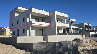 Vodice, moderno duplex apartman s pogledom na more, 110,31 m2