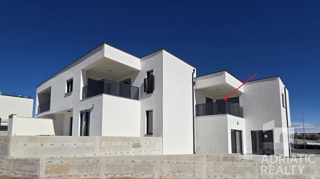 Vodice, appartamento bilocale al primo piano di una nuova costruzione