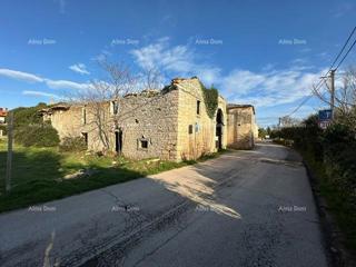 Rovine di case a Šišan