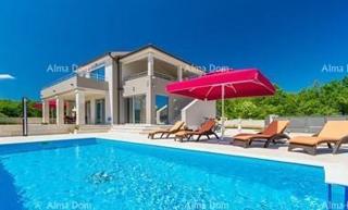 Bella villa in vendita, Marčana