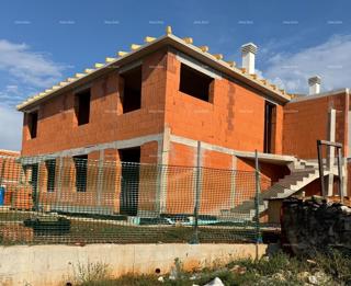 Vendita-appartamenti in costruzione, 400 m dalla spiaggia e dal mare, vicinanza a Novigrad!