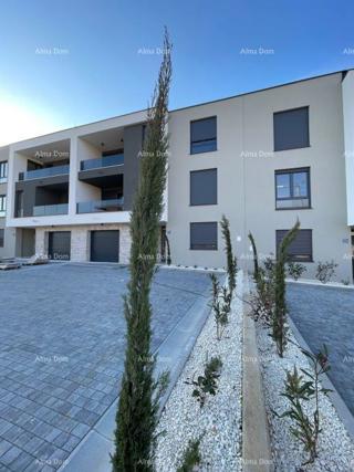 Vendita! Appartamento in nuovo complesso con 3 camere da letto e due posti auto, Pula, Valdebek! S4