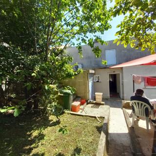 Pula! Appartamento con grande giardino e terrazza.