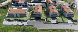 Vendita di appartamenti in moderna nuova costruzione con piscina, Fažana!