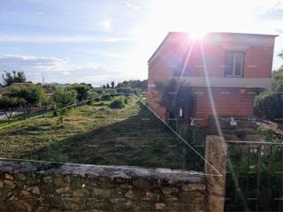 Valtura, terreno edificabile adiacente strada asfaltata