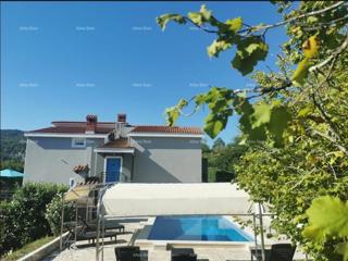 IN VENDITA: Casa ristrutturata con piscina e ampio terreno di 3865 m² vicino a Buzet!