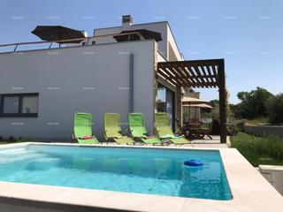 Fantastica villa con vista mare. Piuma.