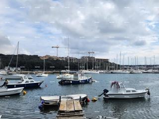 Vendita di appartamenti moderni in un edificio esclusivo con vista sulla marina, Pula!