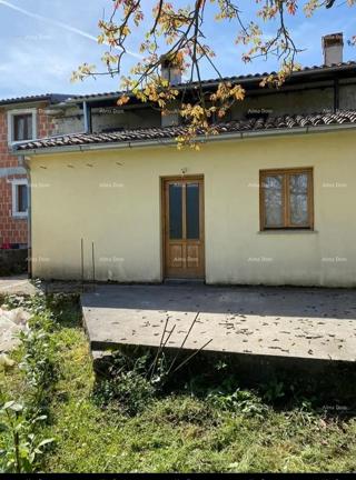 Vendiamo la casa e la taverna, Pisino!