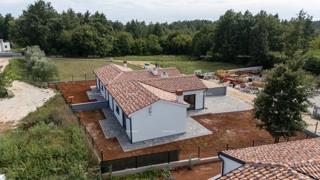 BARBAN, KOŽLJANI - Nuova costruzione / Duplex, parte sinistra. Luogo ecologico
