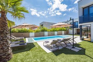 Medolino! Villa moderna.