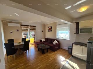 Medolino! Casa con 6 unità abitative separate!