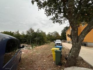Terreno edificabile di 844 m2, vicino a Poreč Žbandaj