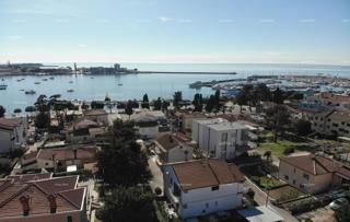 Bella casa in vendita, vicino al mare a Umago.