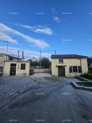 Barban – casa con cortile recintato