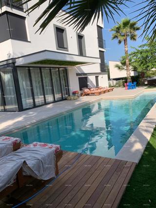 Vendita - Splendida, moderna villa con piscina - casa intelligente, Fažana! Vista mare!