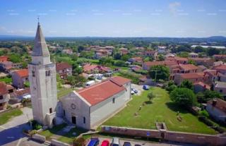 In vendita terreno edificabile – Šišan, Ližnjan.