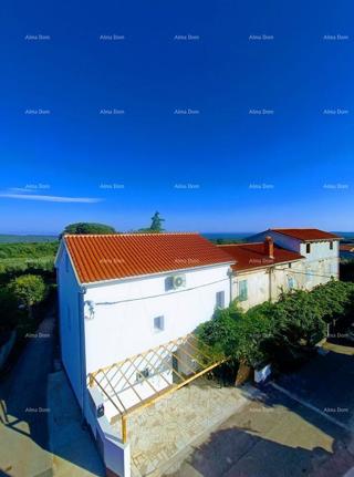 Casa familiare in vendita, Valtura