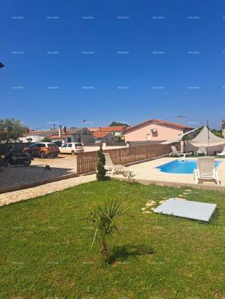 Casa con piscina in vendita, Peroj