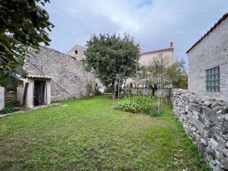 Casa in vendita a Štinjan