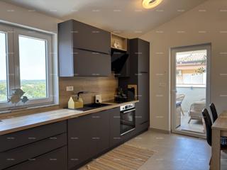 PEROJ – Appartamento moderno con vista mare — solo 800 m dalla spiaggia