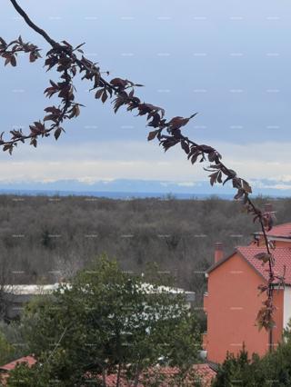 Terreno edificabile di 3.800 m² con vista mare