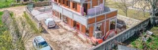 Casa in costruzione con piscina in vendita - Bale, dintorni