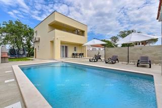 Casa Peroj