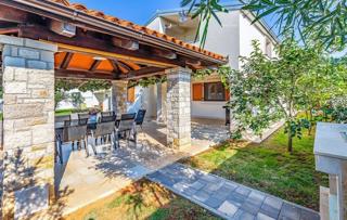 Casa in vendita a Medolino