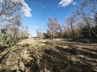 Buje – terreno edificabile di 1.086 m² con vista mare