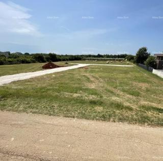 Vendita di terreni edificabili in una bella posizione, vicino a Pola, Loborika!