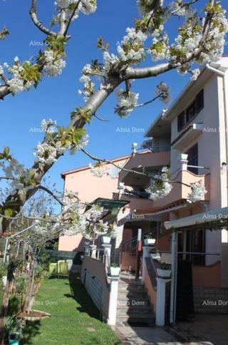 Palazzina con 5 appartamenti, ciascuno con una bellissima vista sul mare