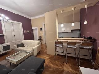 Pula – appartamento con 3 unità abitative!