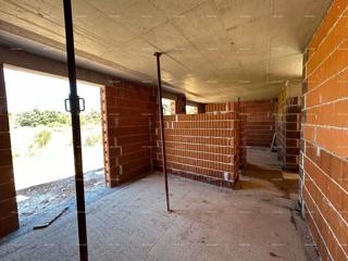 Nuovo progetto, Barbariga! Appartamento al piano terra con giardino e parcheggio, a 500 m dal mare