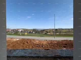 Vendiamo un appartamento con giardino a Barban.