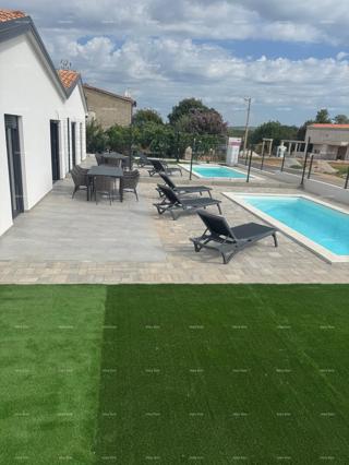 Vendita - doppia villa con piscina riscaldata, Poreč!