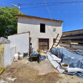 In vendita: affascinante casa istriana con ampio cortile – Valtura