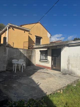 Vendita di una casa in zona centrale con edificio accessorio, Pola!
