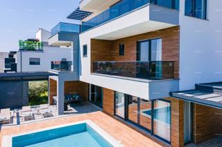 Fasana! Villa moderna con vista sul mare e su BRIONI!