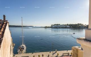 Splendido appartamento sul lungomare di Parenzo – Prima fila sul mare